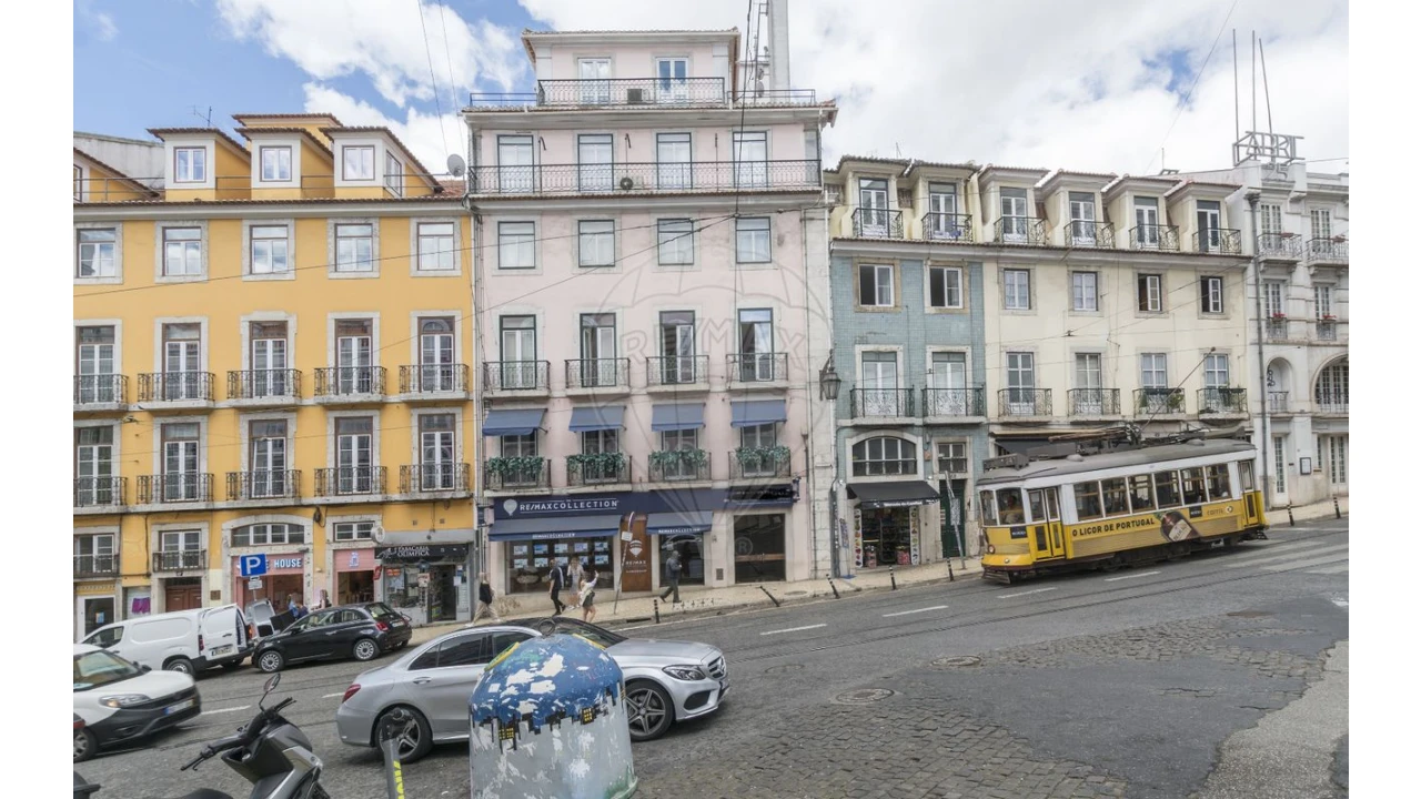 Apartamento T2 para Venda em Misericórdia Foto 3
