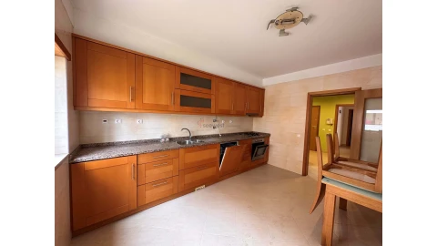 Apartamento T3 para Venda em Lagos (São Sebastião e Santa Maria)