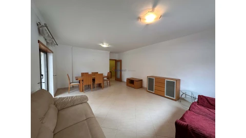 Apartamento T3 para Venda em Lagos (São Sebastião e Santa Maria)