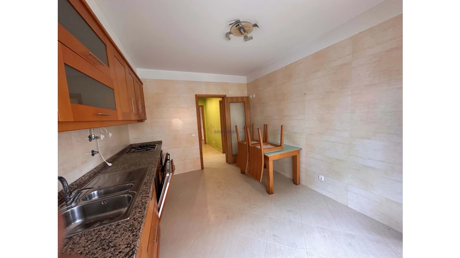 Apartamento T3 para Venda em Lagos (São Sebastião e Santa Maria) Foto 3