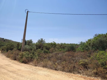 Terreno para Venda em Lagos (São Sebastião e Santa Maria)