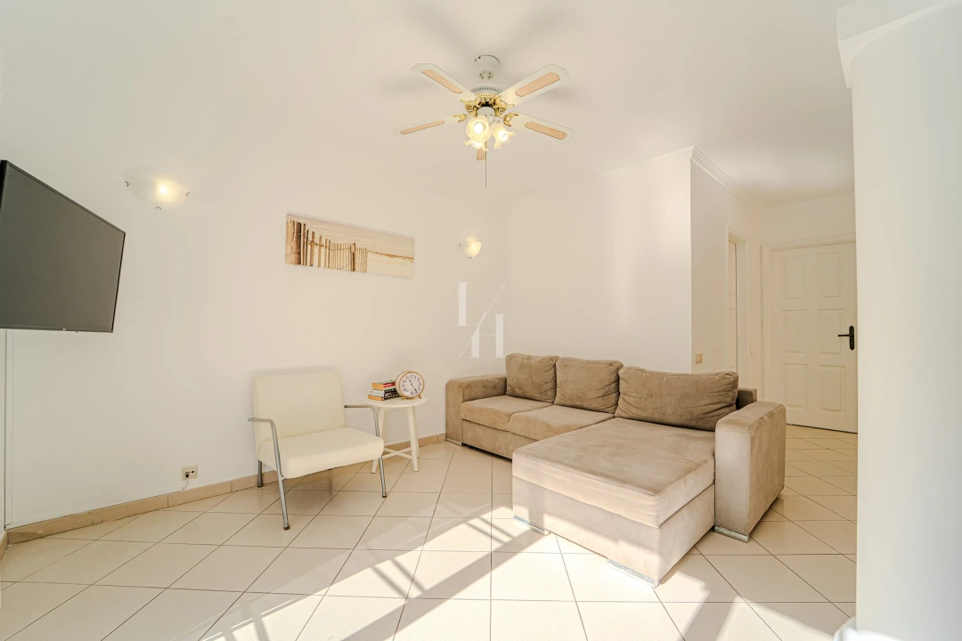 Apartamento T2 para Arrendamento férias em Quarteira Foto 22