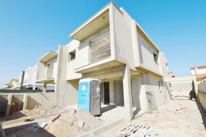 Moradia T4 para Venda em Fernao Ferro