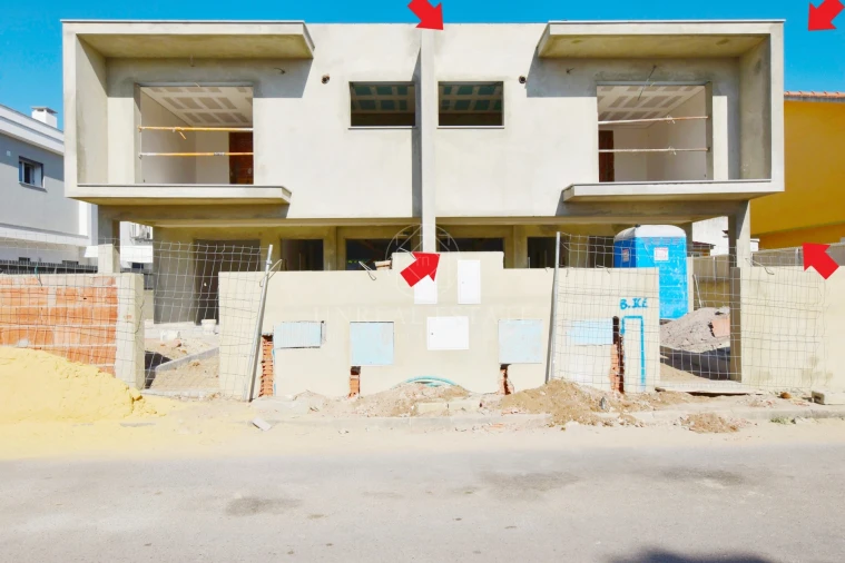 Moradia T4 para Venda em Fernao Ferro Foto 2