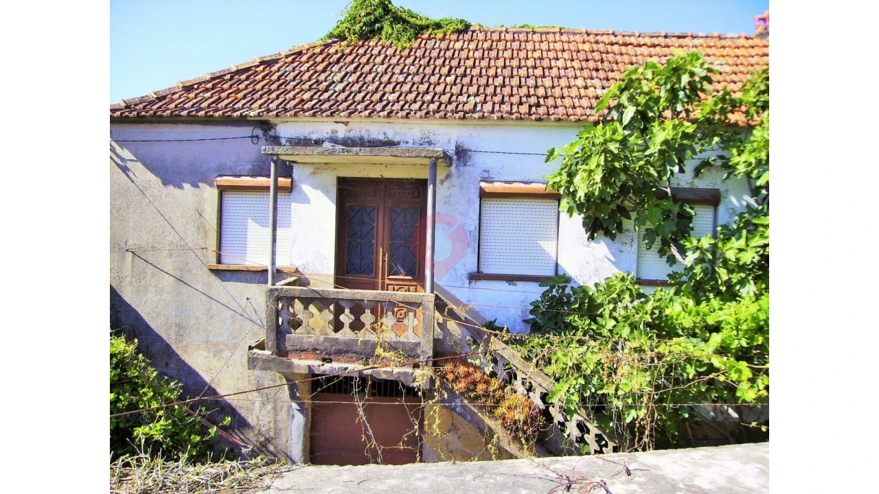 Moradia T0 para Venda em Vila e Roussas Foto 1