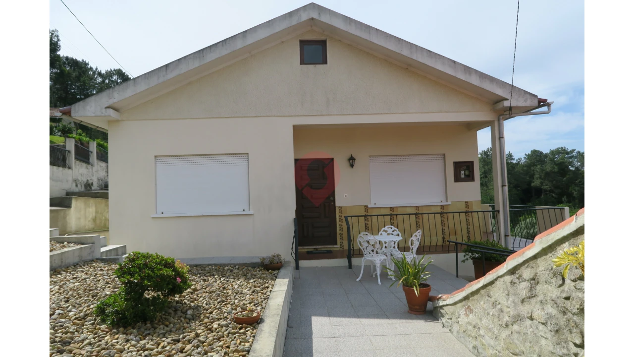 Moradia T3 para Venda em Ganfei Foto 6