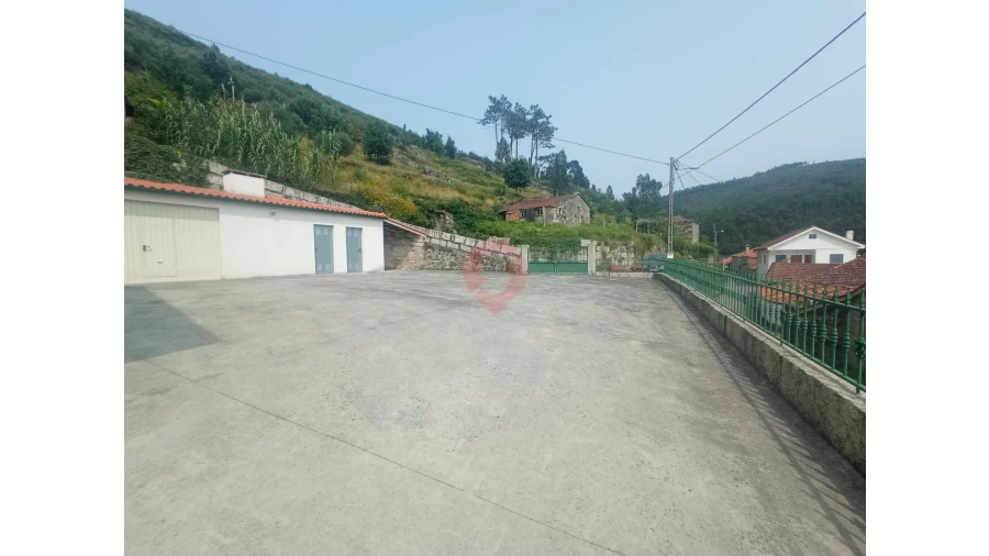 Moradia T4 para Venda em Ceivães e Badim Foto 4