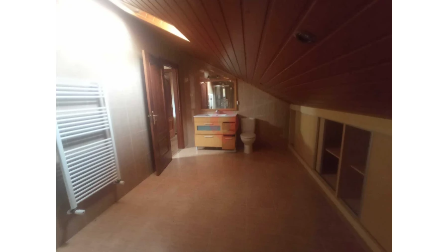 Moradia T4 para Venda em Ceivães e Badim Foto 14