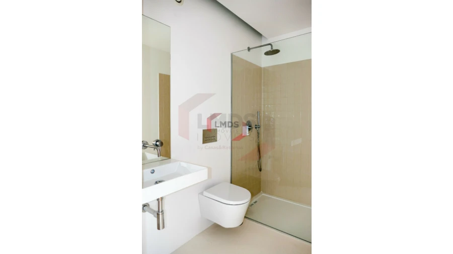 Apartamento T2 para Venda em Cedofeita, Santo Ildefonso, Sé, Miragaia, São Nicolau e Vitória Foto 11