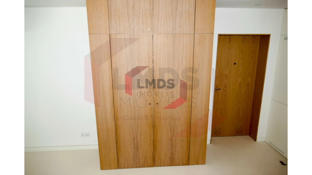 Apartamento T2 para Venda em Cedofeita, Santo Ildefonso, Sé, Miragaia, São Nicolau e Vitória Foto 2