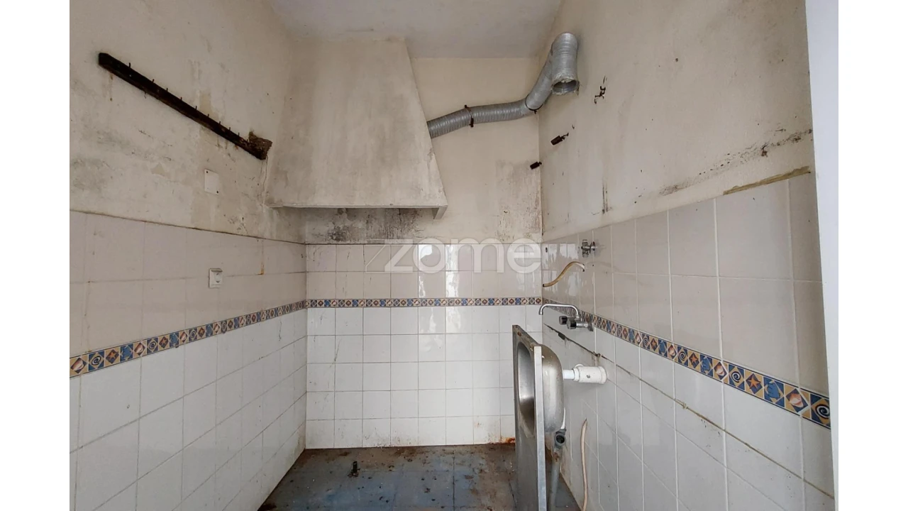 Prédio para Venda em Maiorga Foto 12