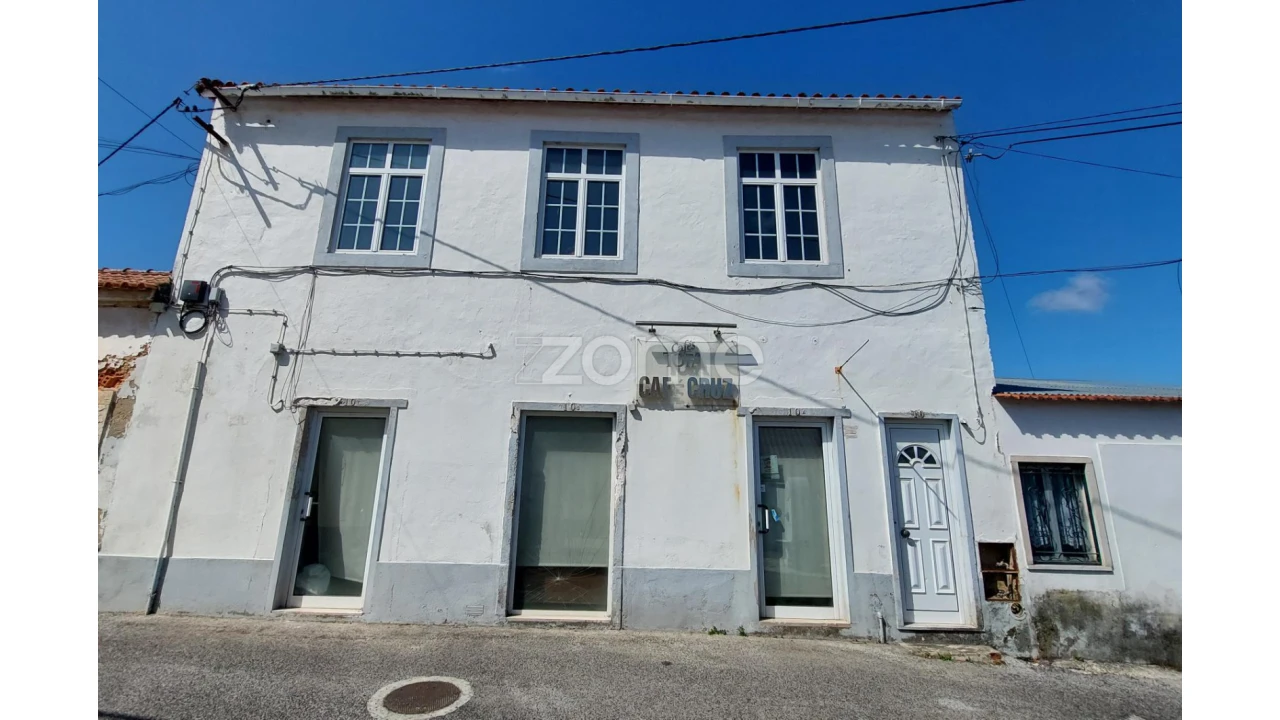 Prédio para Venda em Maiorga Foto 1