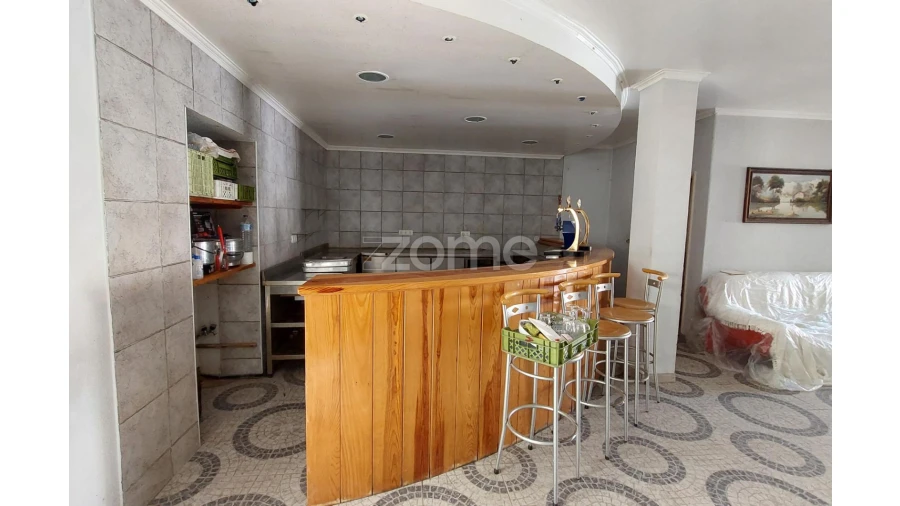 Prédio para Venda em Maiorga Foto 7