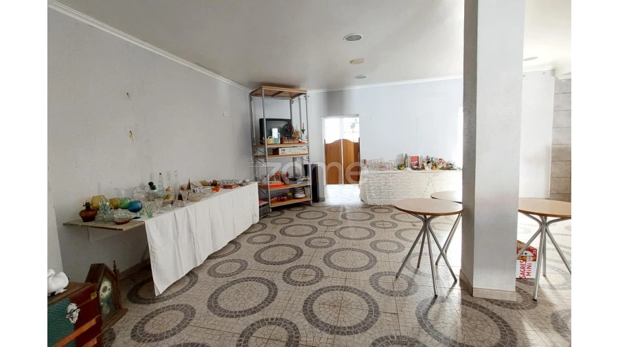 Prédio para Venda em Maiorga Foto 9