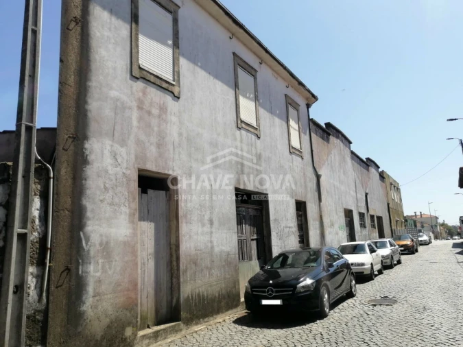 Armazém para Venda em Arcozelo Foto 21