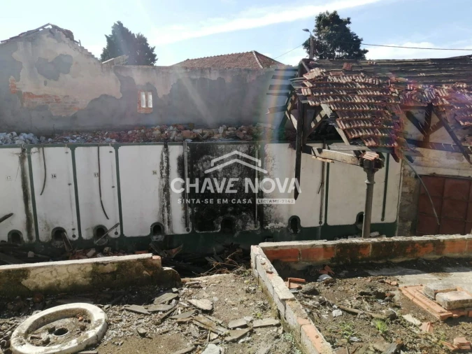 Armazém para Venda em Arcozelo Foto 14