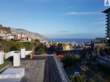 Apartamento T4 para Venda em Funchal (São Pedro)