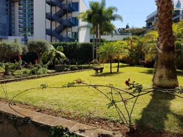 Apartamento T4 para Venda em Funchal (São Pedro)