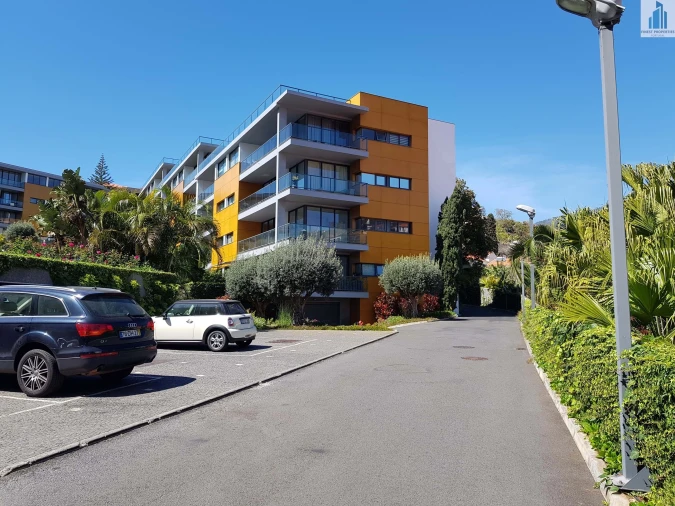 Apartamento T4 para Venda em Funchal (São Pedro)