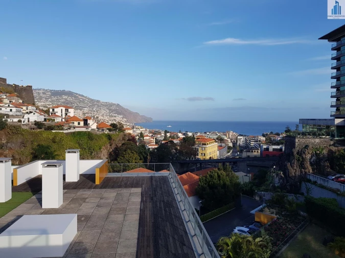 Apartamento T4 para Venda em Funchal (São Pedro) Foto 8