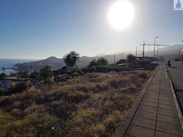 Terreno para Venda em Funchal (Santa Maria Maior)