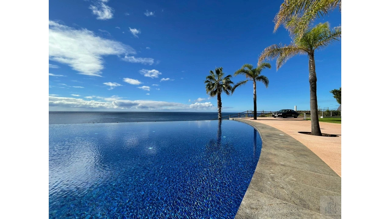 Apartamento T2 para Venda em São Martinho Foto 1