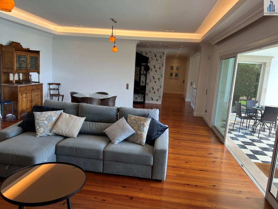 Moradia T4 para Venda em São Martinho Foto 7