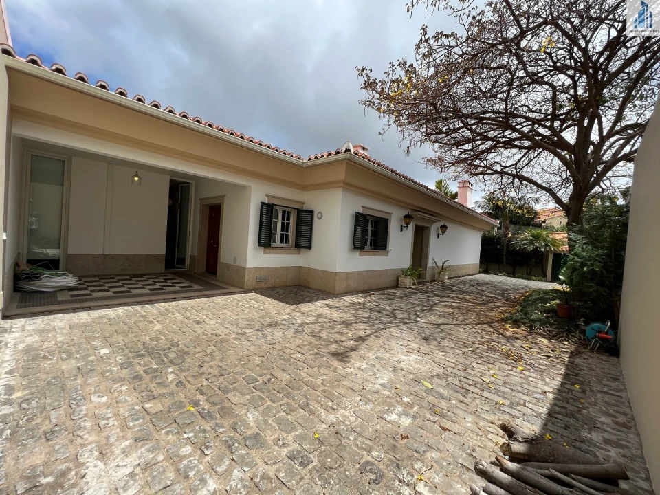 Moradia T4 para Venda em São Martinho Foto 34