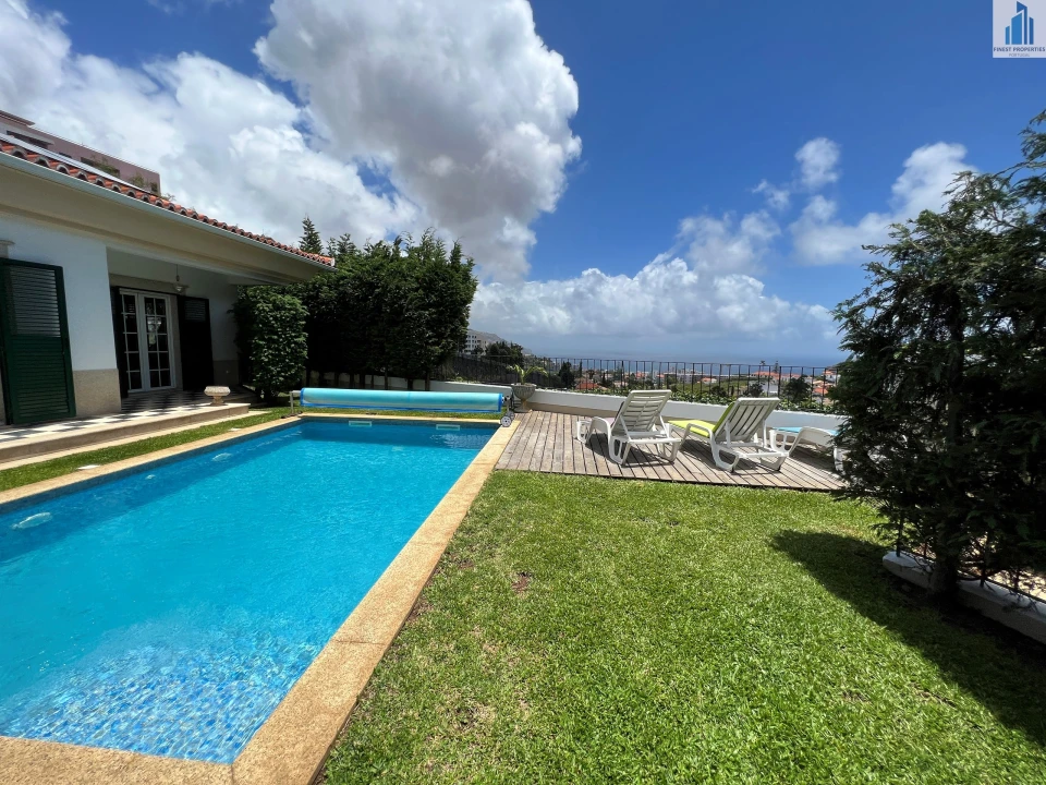 Moradia T4 para Venda em São Martinho Foto 32