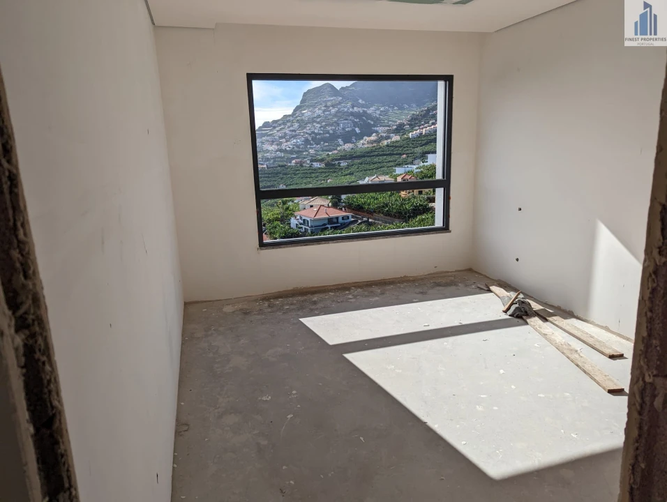 Apartamento T2 para Venda em Camara de Lobos Foto 16