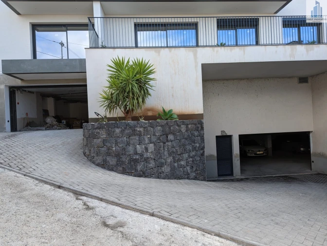 Apartamento T2 para Venda em Camara de Lobos Foto 13