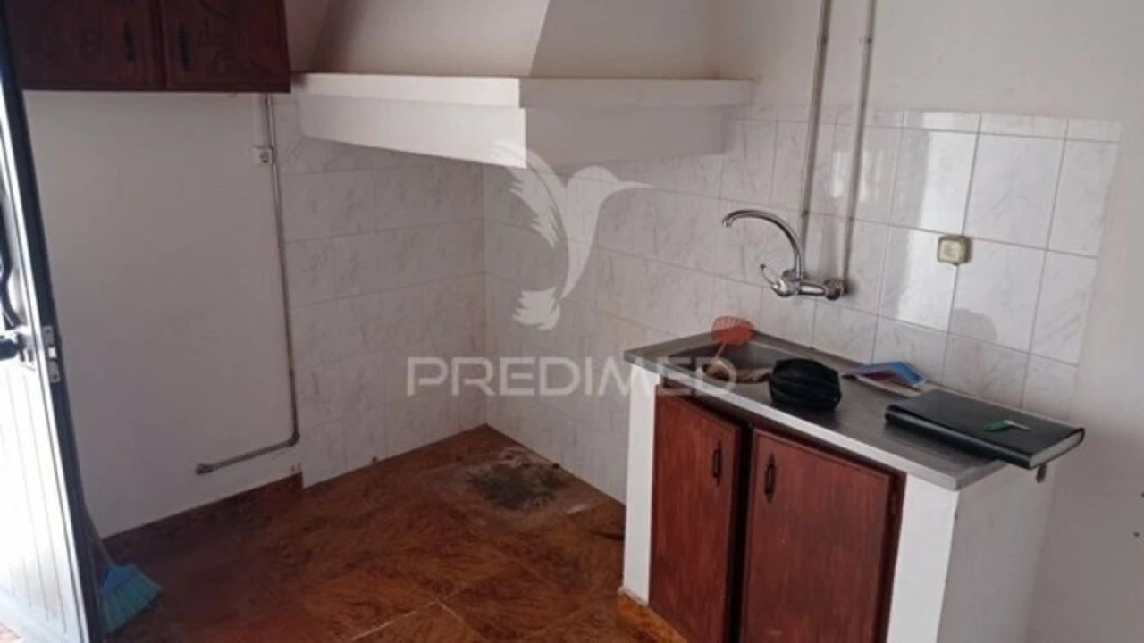 Moradia T2 para Venda em São Facundo e Vale das Mós Foto 2