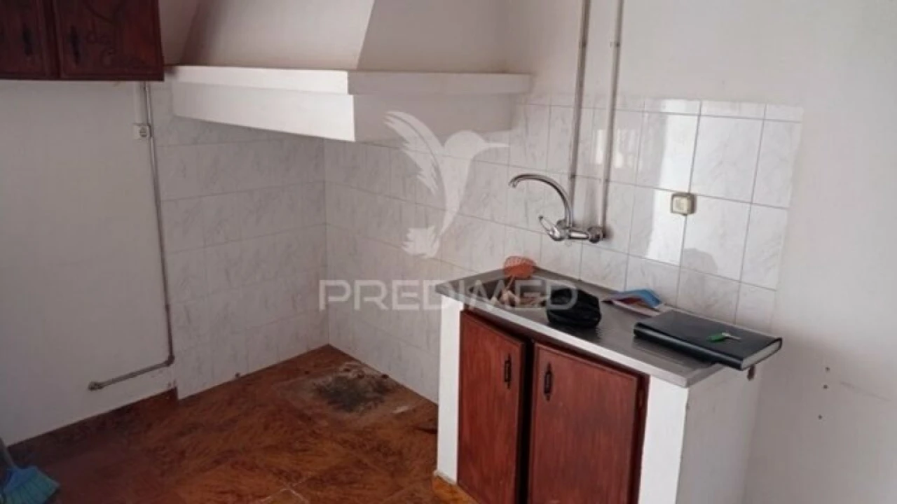 Moradia T2 para Venda em São Facundo e Vale das Mós Foto 3