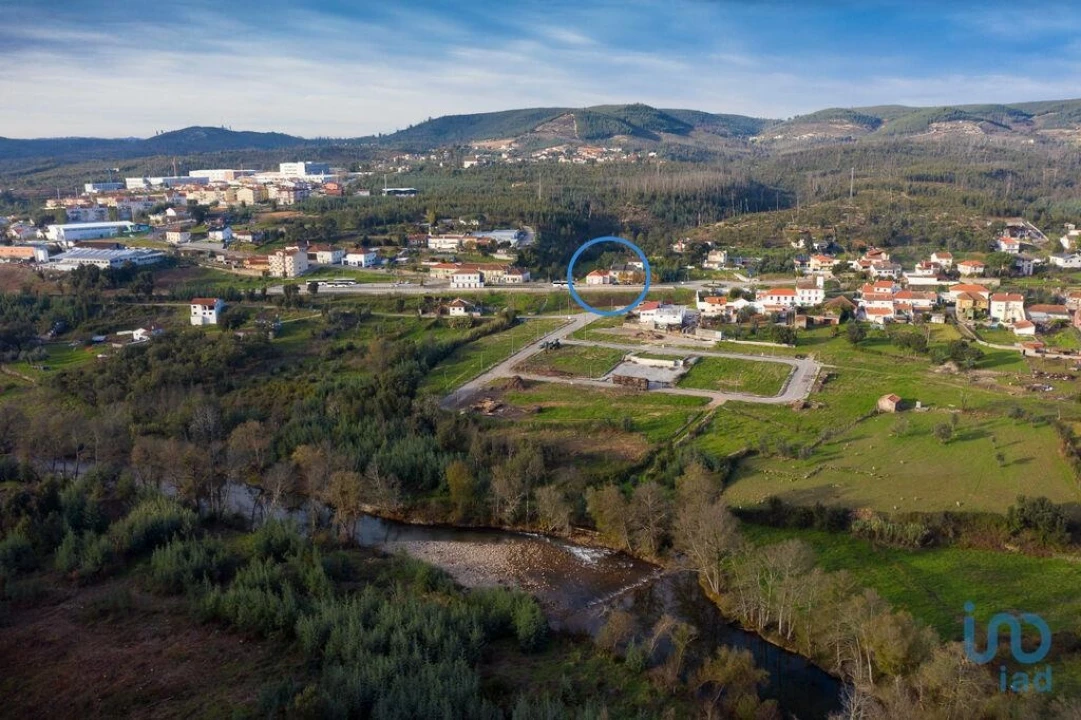 Negócio para Venda em Serpins Foto 2