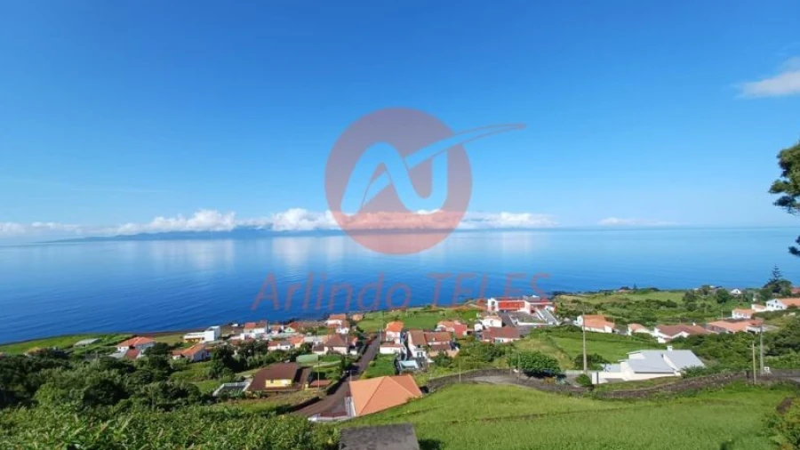 Terreno para Venda em Calheta
