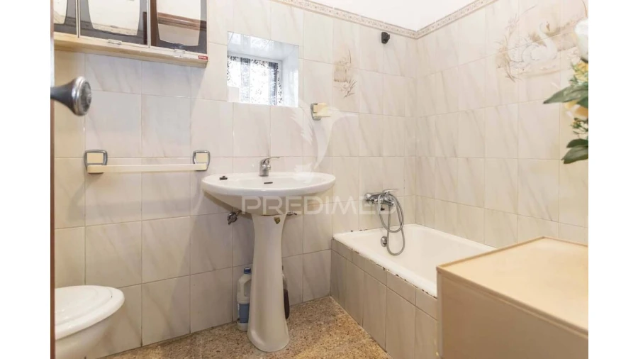 Moradia T3 para Venda em Torrão Foto 11