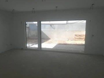 Moradia T4 para Venda em Fernao Ferro