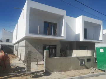 Moradia T4 para Venda em Fernao Ferro