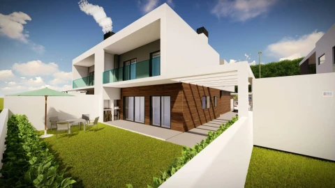 Moradia T4 para Venda em Fernao Ferro