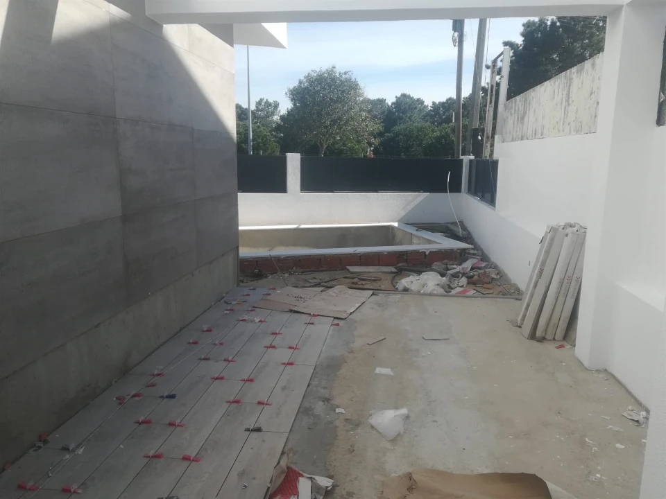 Moradia T4 para Venda em Fernao Ferro Foto 13