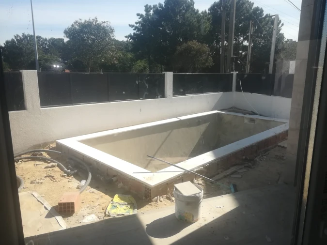 Moradia T4 para Venda em Fernao Ferro Foto 16