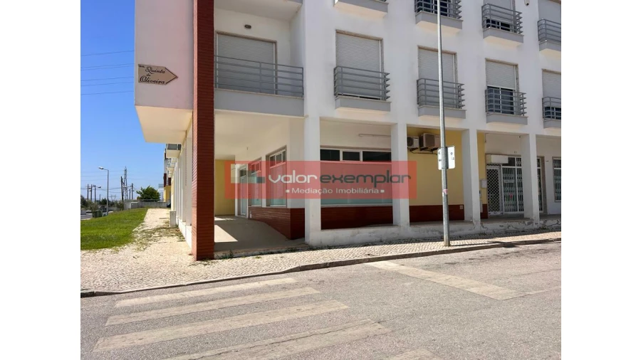 Loja para Venda em Atalaia e Alto Estanqueiro-Jardia Foto 13