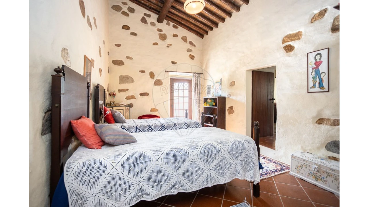 Moradia T5 para Venda em São Gregório e Santa Justa Foto 15