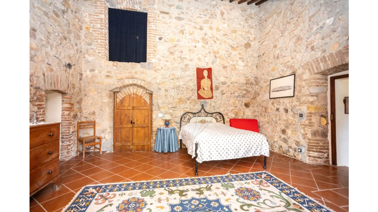 Moradia T5 para Venda em São Gregório e Santa Justa Foto 22