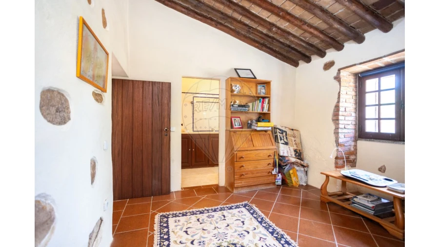 Moradia T5 para Venda em São Gregório e Santa Justa Foto 10