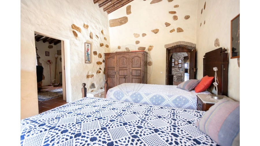 Moradia T5 para Venda em São Gregório e Santa Justa Foto 17