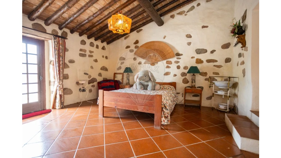 Moradia T5 para Venda em São Gregório e Santa Justa Foto 12