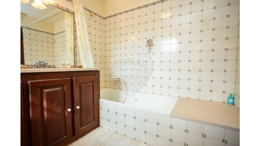 Moradia T5 para Venda em São Gregório e Santa Justa Foto 29