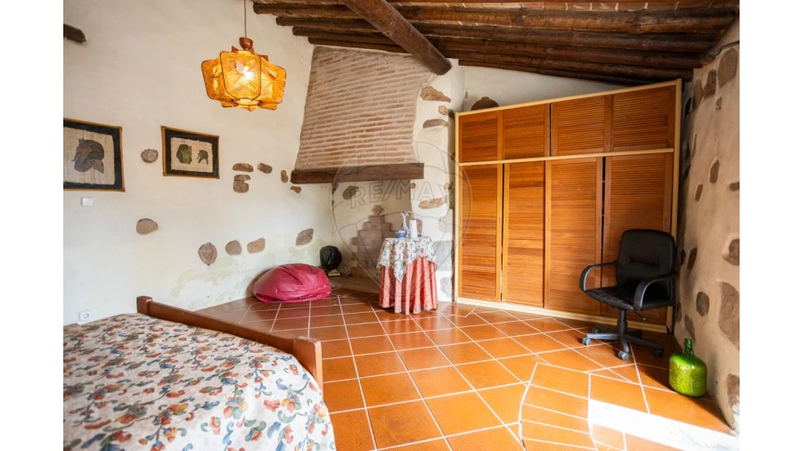 Moradia T5 para Venda em São Gregório e Santa Justa Foto 14