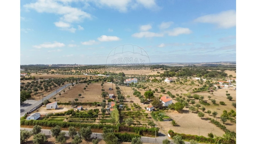 Moradia T5 para Venda em São Gregório e Santa Justa Foto 36